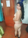 Universitaria cachonda con coño peludo