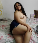 Universitaria con coño afeitado en fotos