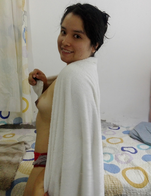 Putita desnuda en fotos