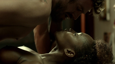 María Nela Sinisterra desnuda en una peli