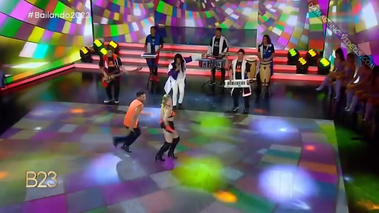 Coty Romero cumbia con muchos upskirts [Bailando 2023]