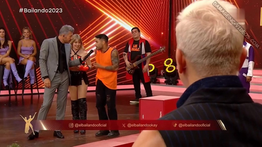 Coty Romero cumbia con muchos upskirts [Bailando 2023]