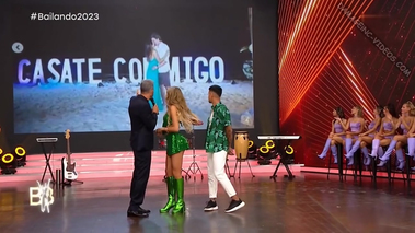 Milett Figueroa culazo y upskirts en tanga verde [Bailando 2023]