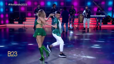 Milett Figueroa culazo y upskirts en tanga verde [Bailando 2023]