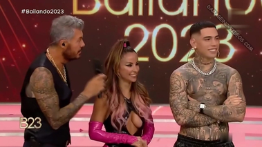 Lourdes Sánchez reggaeton caliente y escote [Bailando 2023]