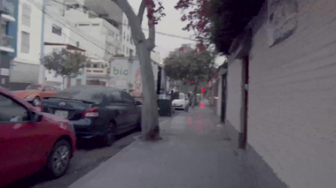 Modelo Peruana Sorprendida Por Su Vecino En Las Calles De Lima