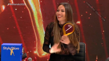 Pampita en su vestido negro con transparencias [Bailando 2023]