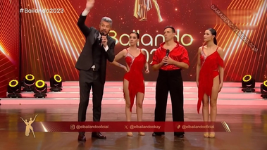 Camila Lonigro upksirts en tanga roja [Bailando 2023]