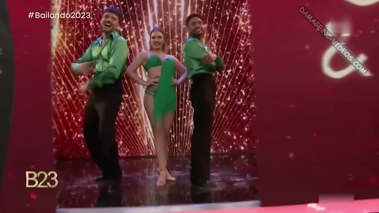 Coty Romero lindo culito en la salsa trío [Bailando 2023]