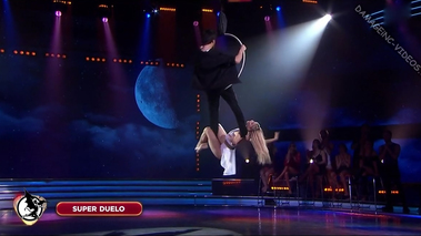 Josefina Oriozabala tanga blanca en Showmatch