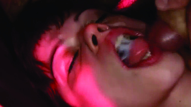 invite a mi vecina a tomar un poco de leche