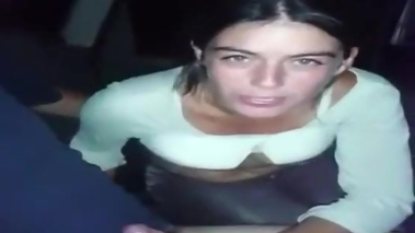 Un vídeo sexual para el cornudo novio de la latina culona