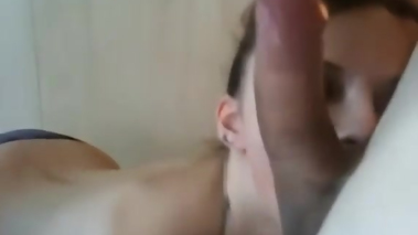 se  desparam la leche en la cara
