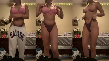 Pendeja colorada muestra todo
