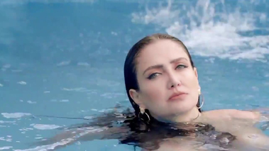 celia lora - Actriz Mexicana tetona en la piscina